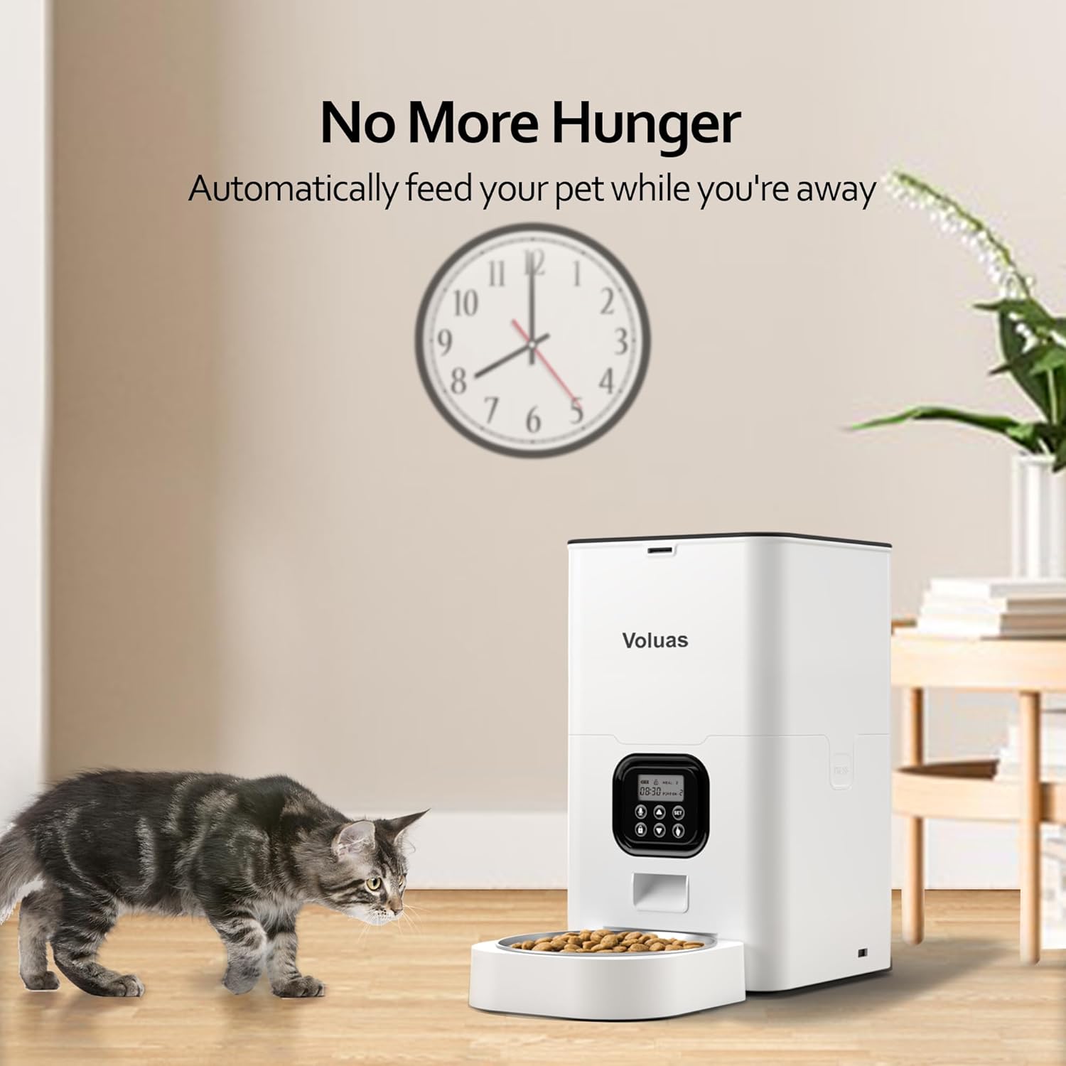 Voice recording feature on the PetsSmart Feeder to call pets during meal times.