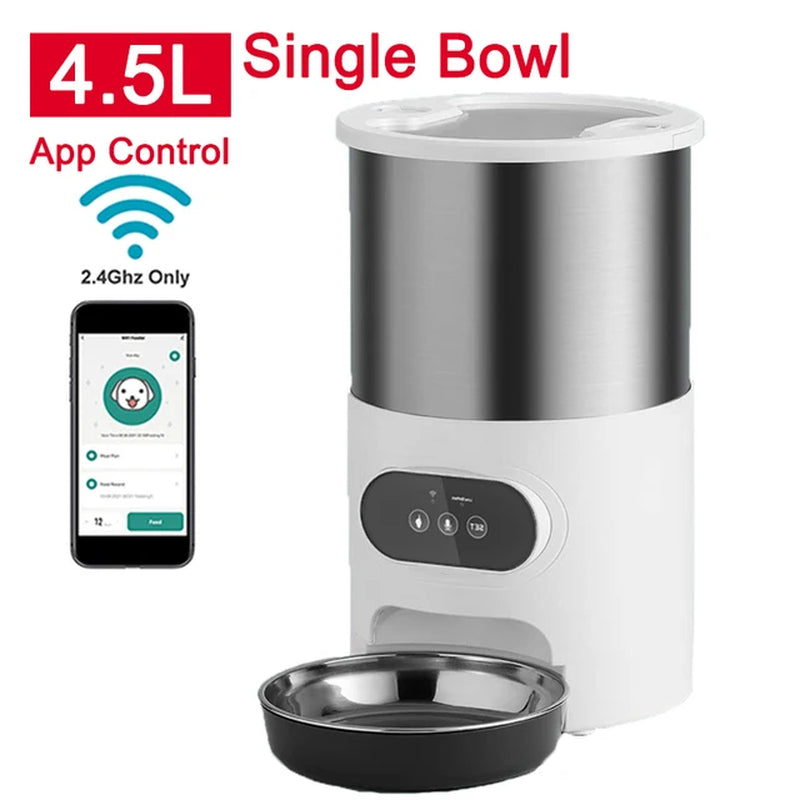 Compact 3L SmartPet Feeder with WiFi and 1 bowl, perfect for small pets or limited spaces.